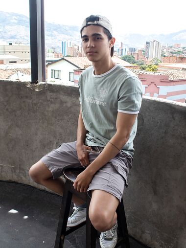 Cute Gay Latino Twink - Deit 