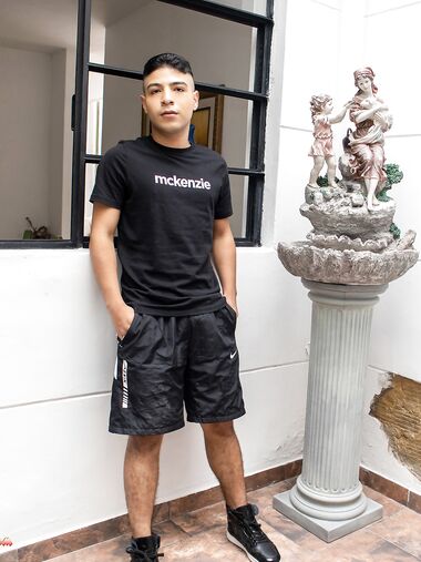 Latino Gay Boys - Dereck 
