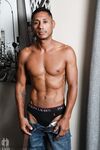 Adrian Suarez, Andre