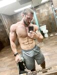 OF - hungbodybuilder27 (Jacob Gray)
